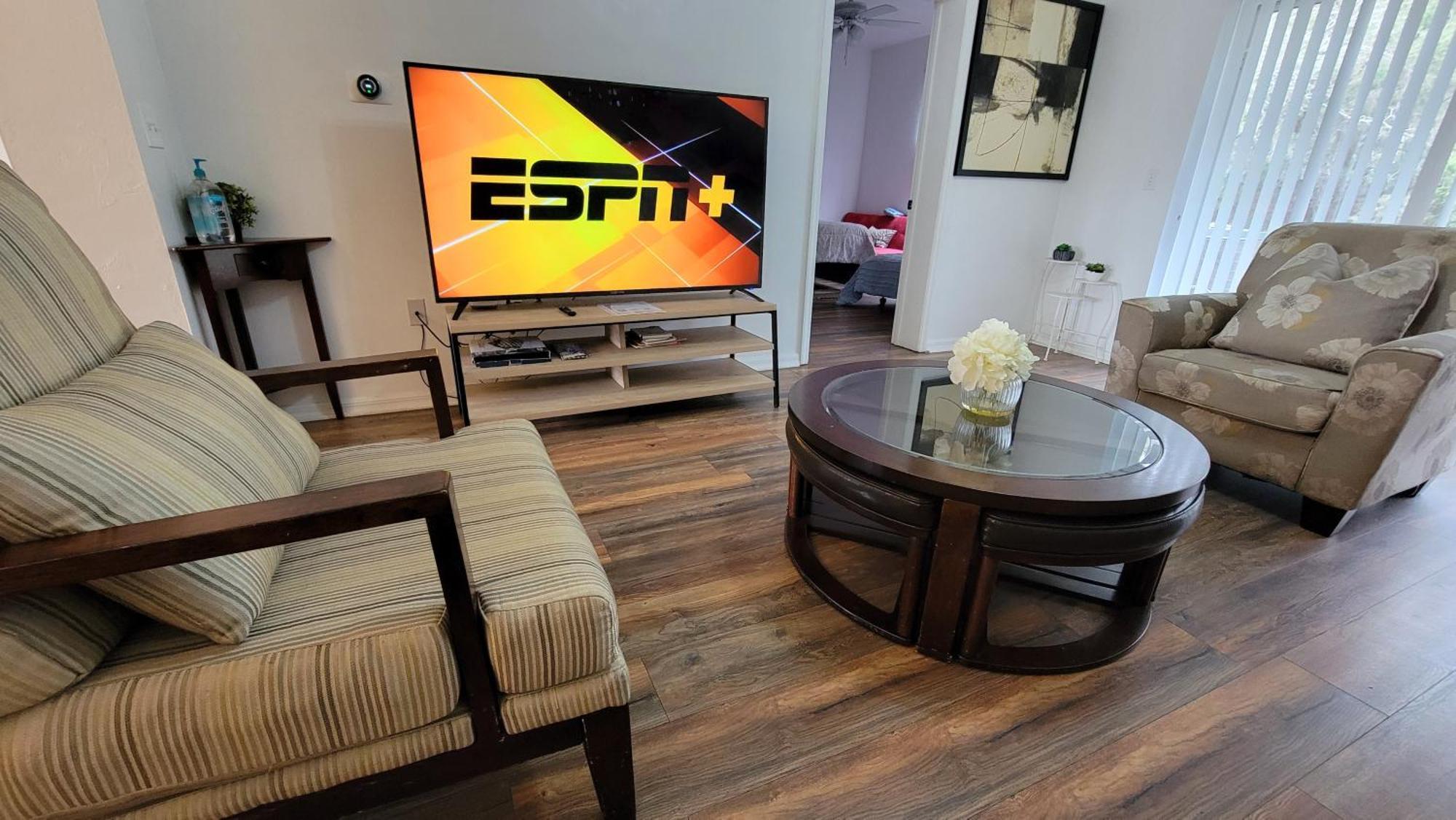 2 Master Suite Apartment Near North Florida Regional Med, Uf Health, & Mall Гейнсвил Екстериор снимка